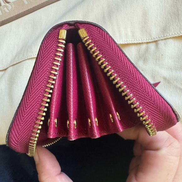 LOUIS VUITTON Monogram Zippy Multicartes - Picture 9 of 10